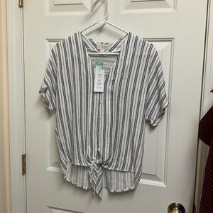 Vixbe front tie top small with tags NEW